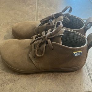 Lems womens suede chukka boot size 6.5